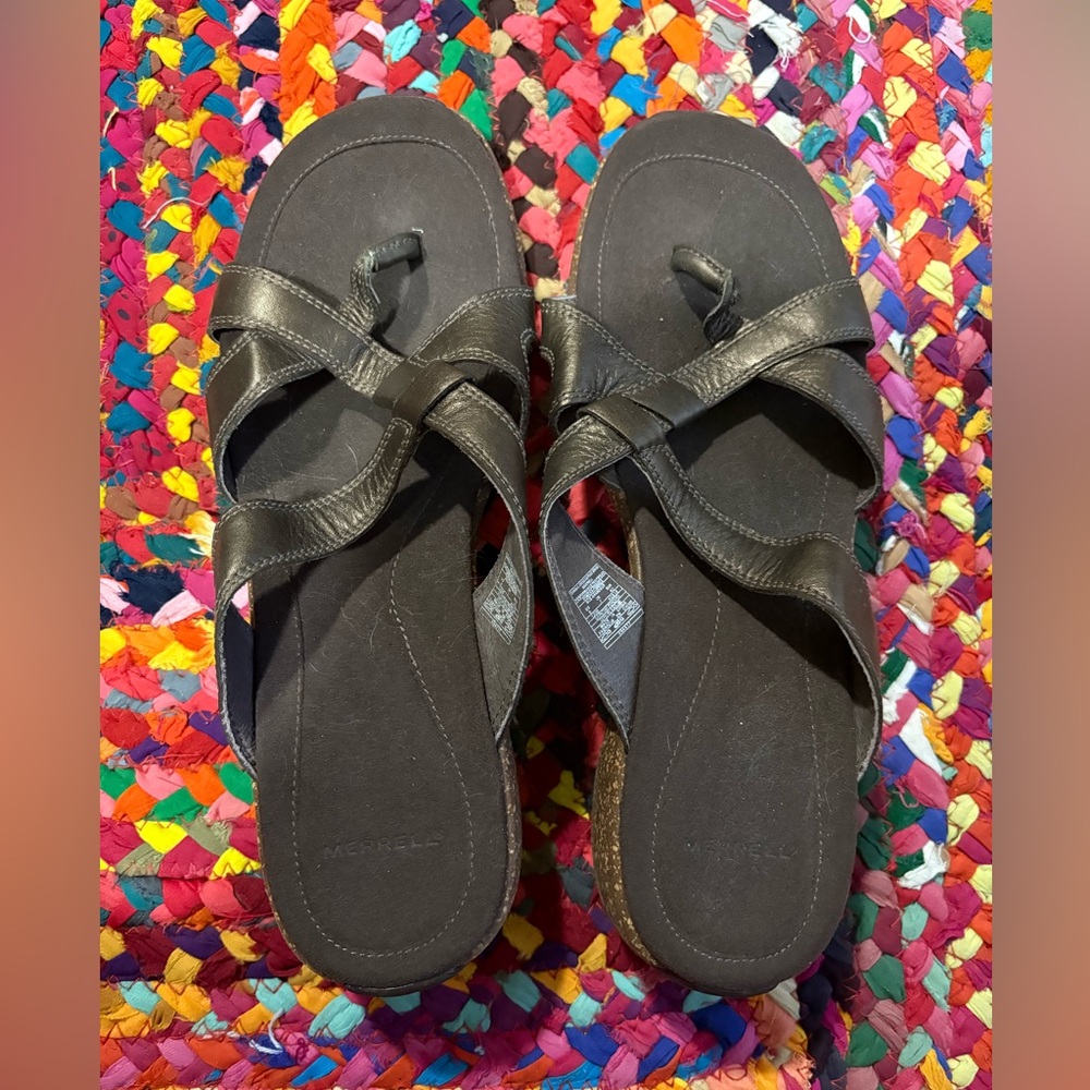 MERRELL BLACK COMFY SANDALS